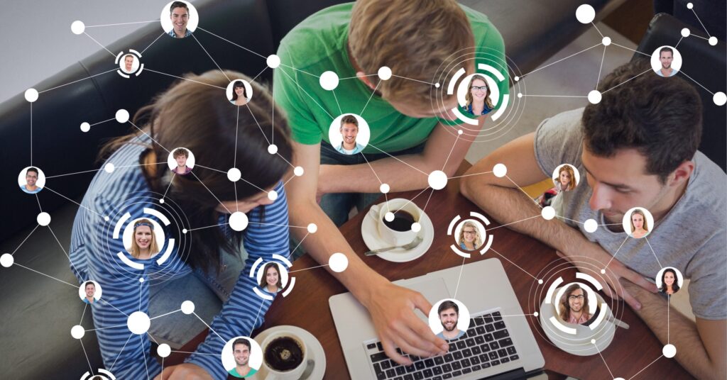 Comunidades virtuales en la teoría del ciberespacio
